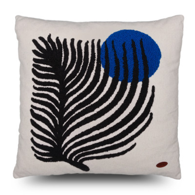 Punch İşleme Çalışmalı Kare Kırlent Kılıfı