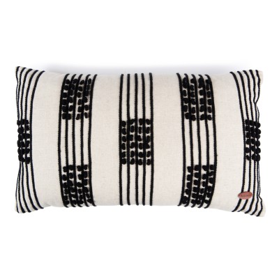 El İşi Ponpon Şeritli Dikdörtgen Kırlent Kılıfı