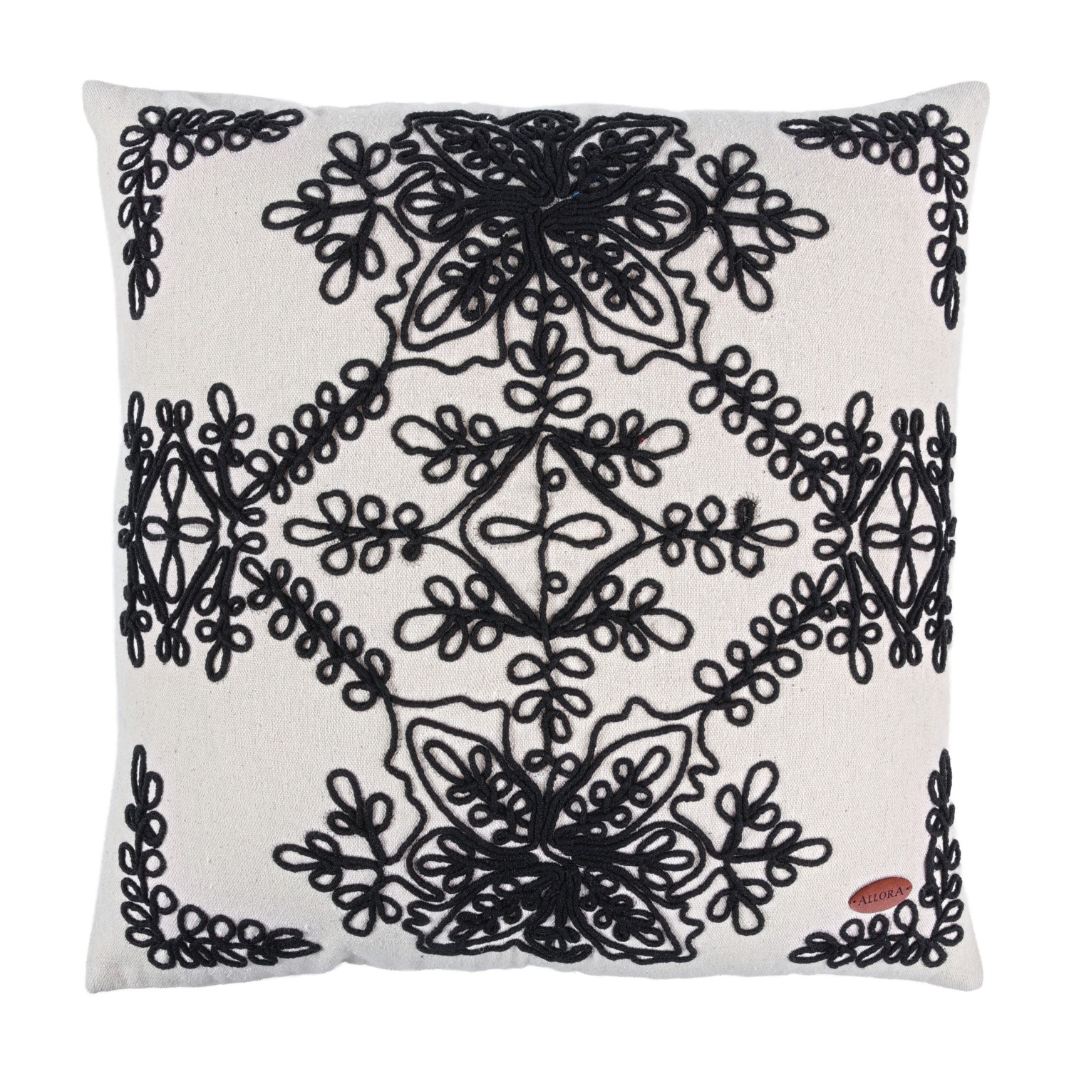 Siyah Kordone Nakışlı Kare Keten Kırlent Kılıfı