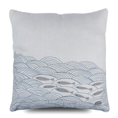 Alaçatı Balık Nakışlı Kare Kırlent Kılıfı