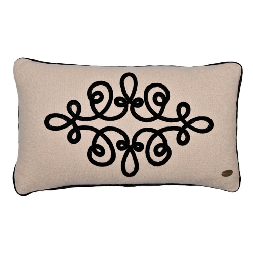 Siyah Lase Nakışlı Dikdörtgen Kırlent Kılıfı