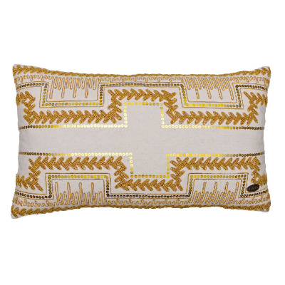 Kordone Pul Sarı Nakışlı Dikdörtgen Kırlent Kılıfı