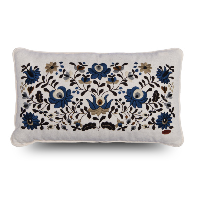Çiçek Nakışlı Dikdörtgen Kırlent Kılıfı